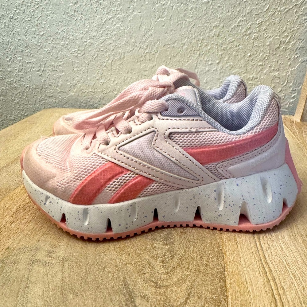 Reebok Zig vector sneaker- girls size 11